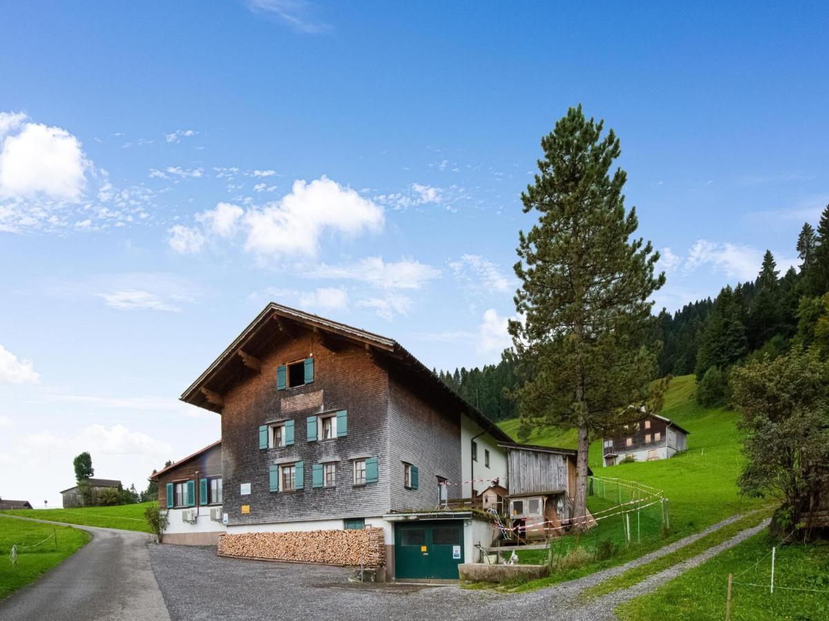 Vintage Holiday Home In Vorarlberg Near Ski Area Шварценберг им Брегенцервалд Екстериор снимка