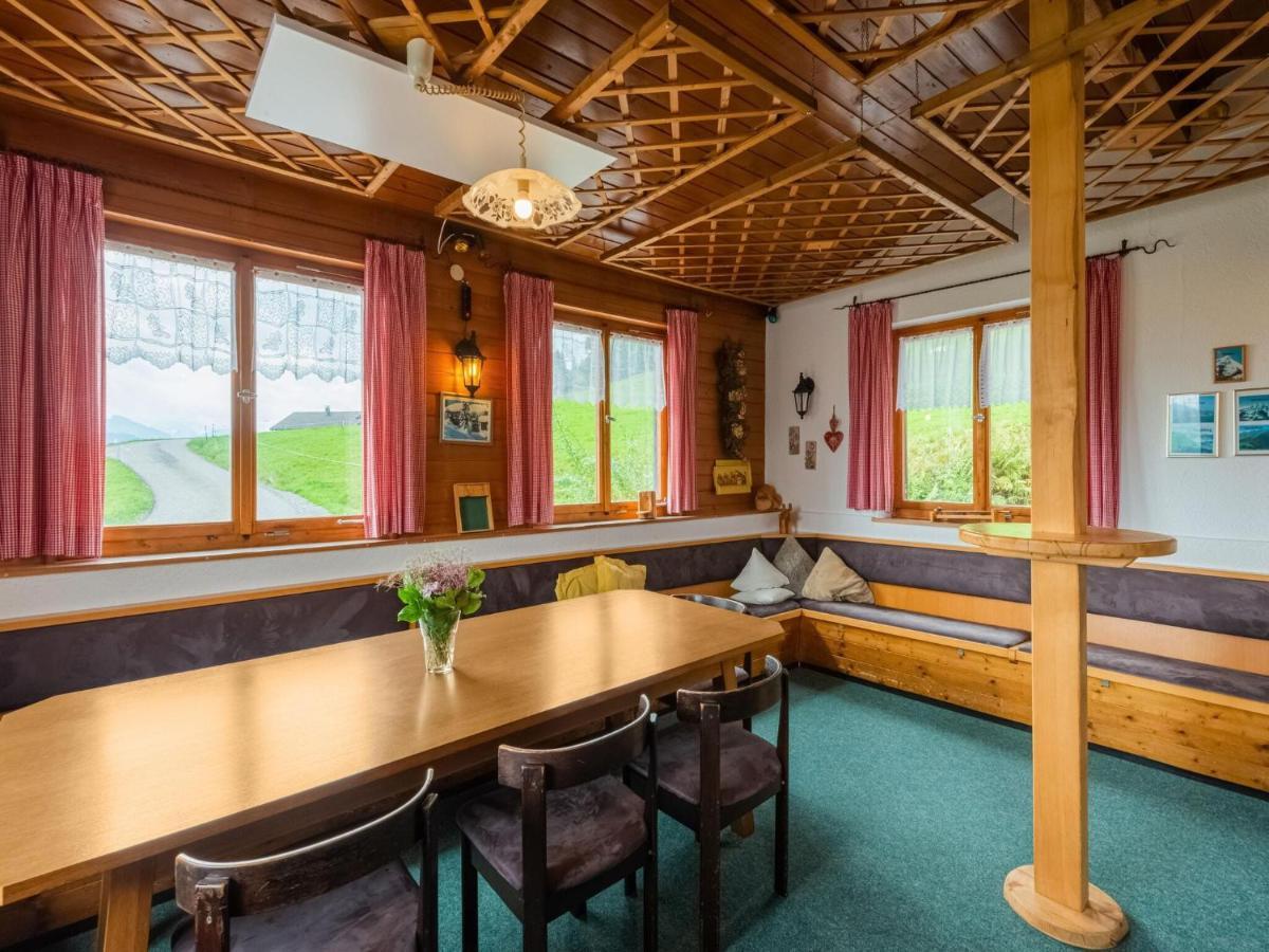 Vintage Holiday Home In Vorarlberg Near Ski Area Шварценберг им Брегенцервалд Екстериор снимка