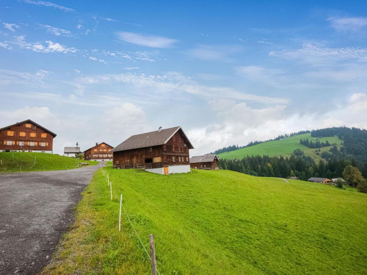 Vintage Holiday Home In Vorarlberg Near Ski Area Шварценберг им Брегенцервалд Екстериор снимка
