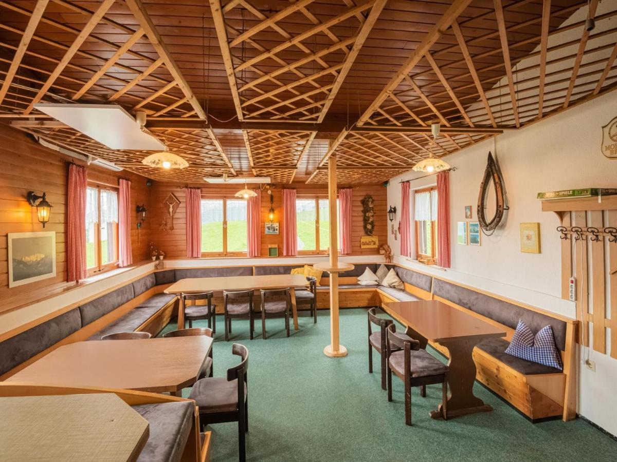 Vintage Holiday Home In Vorarlberg Near Ski Area Шварценберг им Брегенцервалд Екстериор снимка